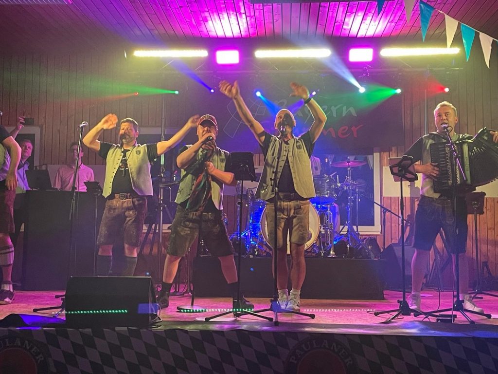 Bayern Stürmer Party Foto 06